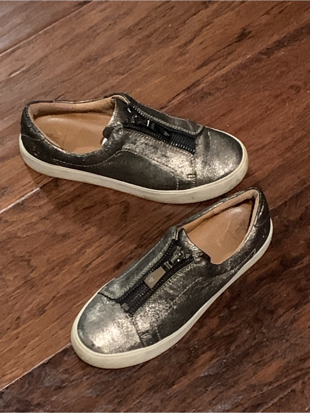 Frye Lena Zip Low Size 7.5